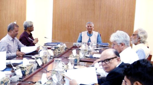 প্রথমবারের মতো সচিবালয়ে প্রধান উপদেষ্টা ড. মুহাম্মদ ইউনূস